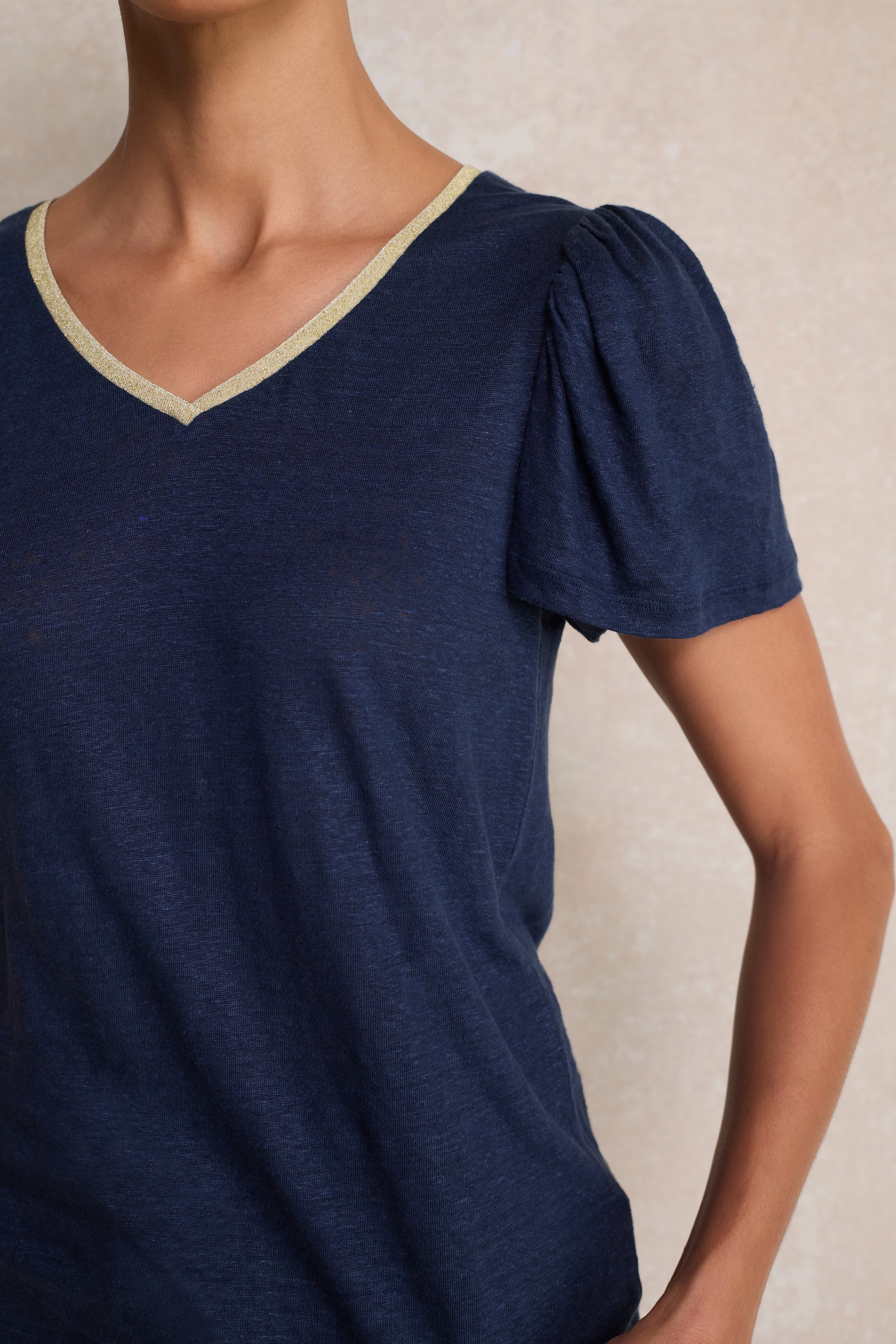 Lily Linen V-Neck Tee - Midnight