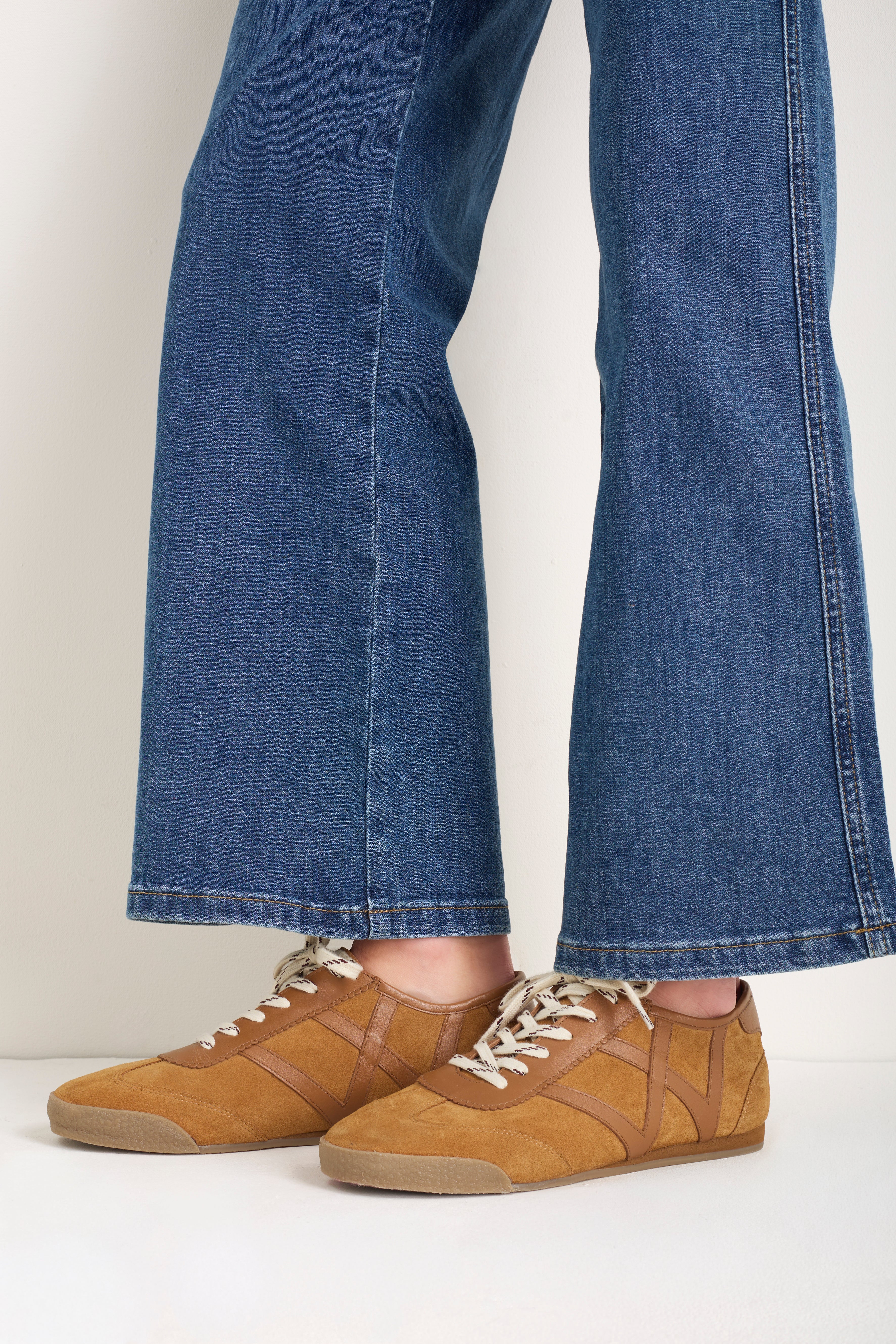 Gaia Trainer - Caramel Suede