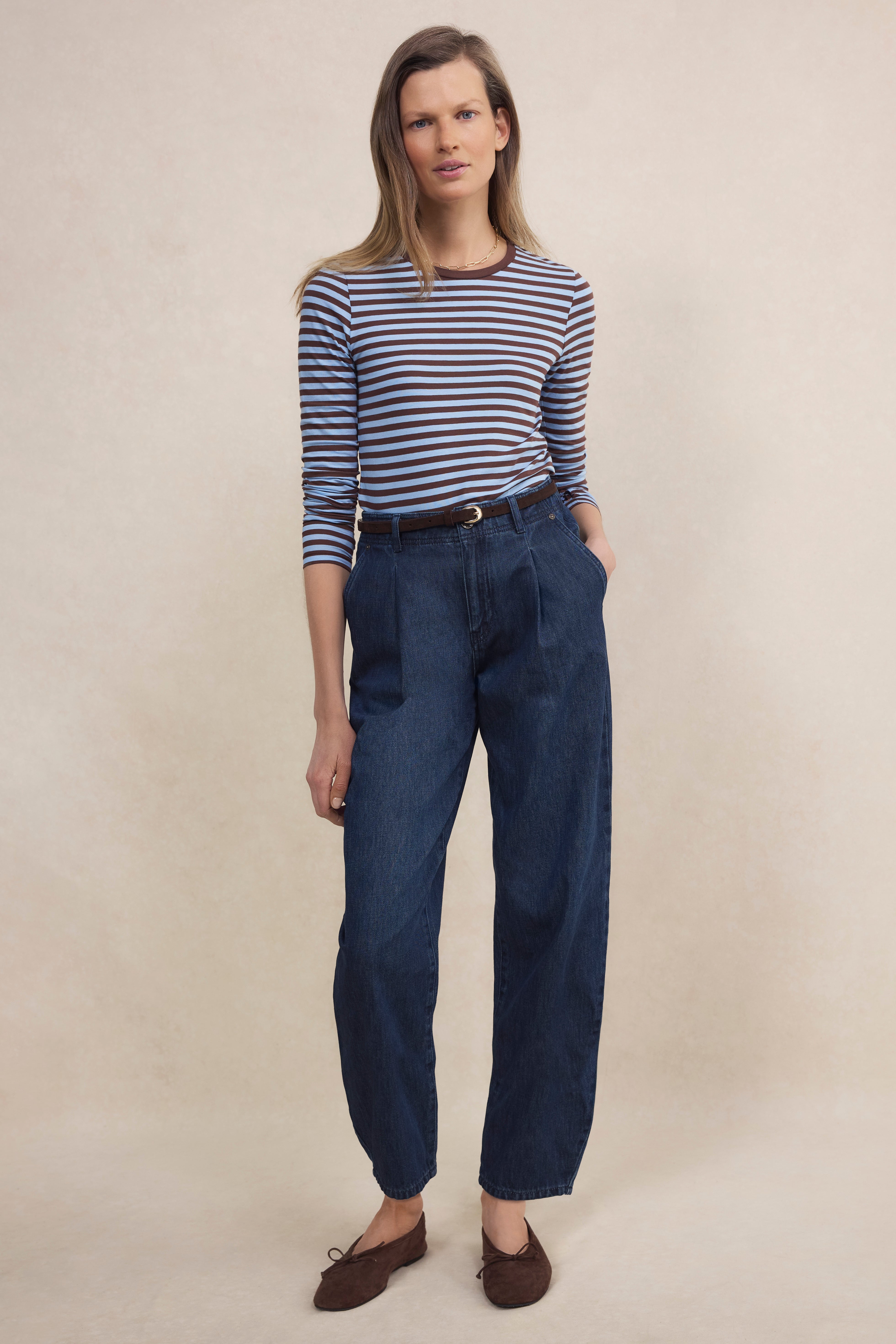 Macy Pleat Front Tapered Jean - Rinse Wash